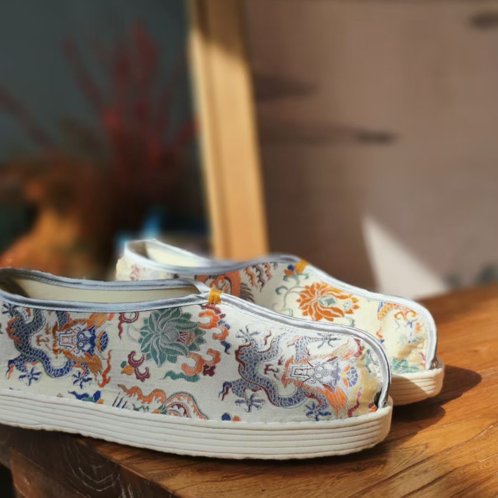 “Elysian Walkers” Thousand-Layer Sole Silk Shoes view 11