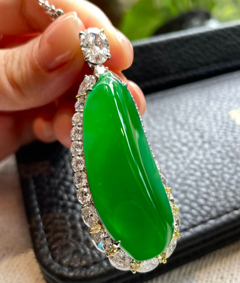 Collector's Green Jadeite Fu Gua (The Chinese Fortune Gourd) view 2