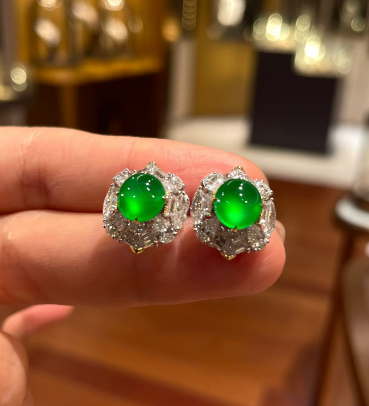 Vivid Yang Green Long Shi Zhong (龙石种) Jadeite Earrings