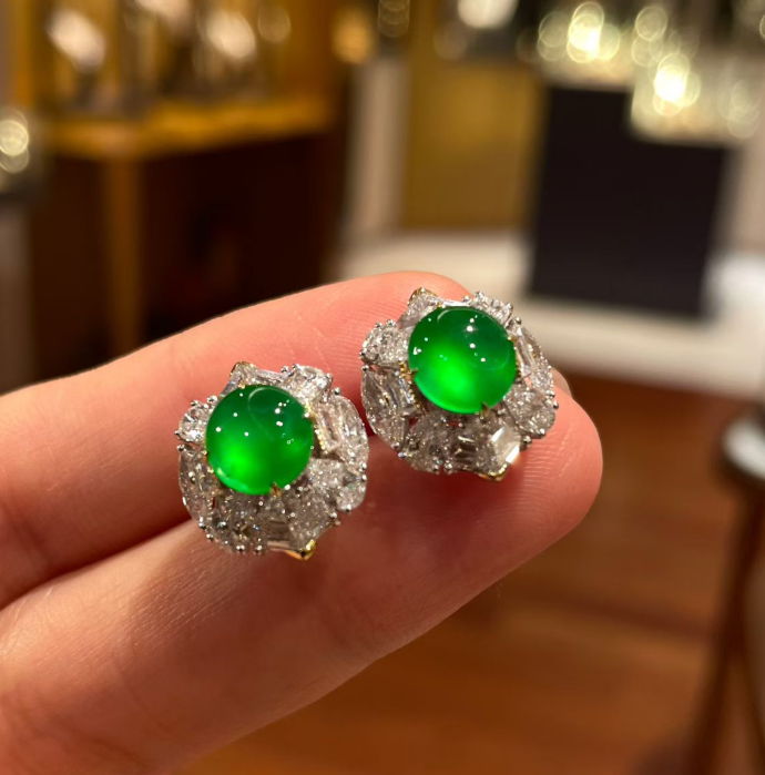 Vivid Yang Green Long Shi Zhong (龙石种) Jadeite Earrings view 1