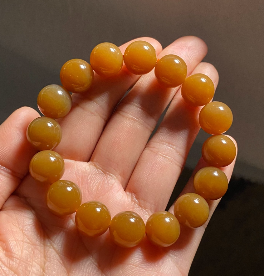 Hong Tang (Red Sugar) Nephrite Harmony Bead Bracelet (12mm) view 3