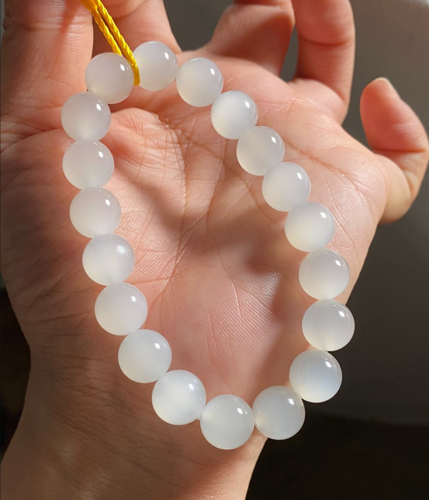Icy Nephrite Harmony Bead Bracelet (11mm)