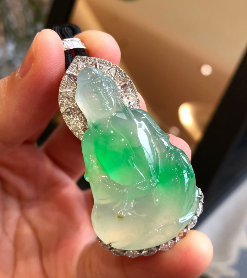 Floating Yang Green Jadeite Guanyin Pendant view 5