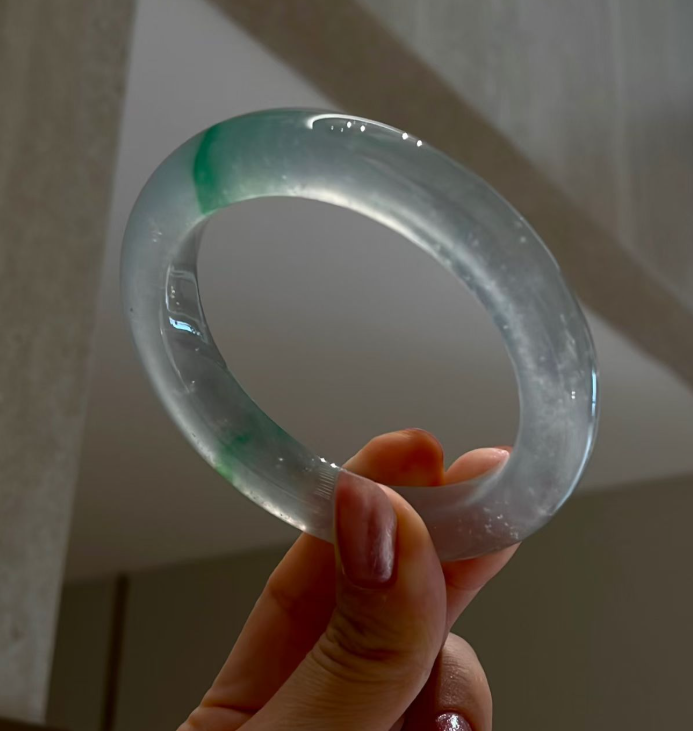 Glassy Floating Yang Green Jadeite Round Bangle (53.8mm) view 3
