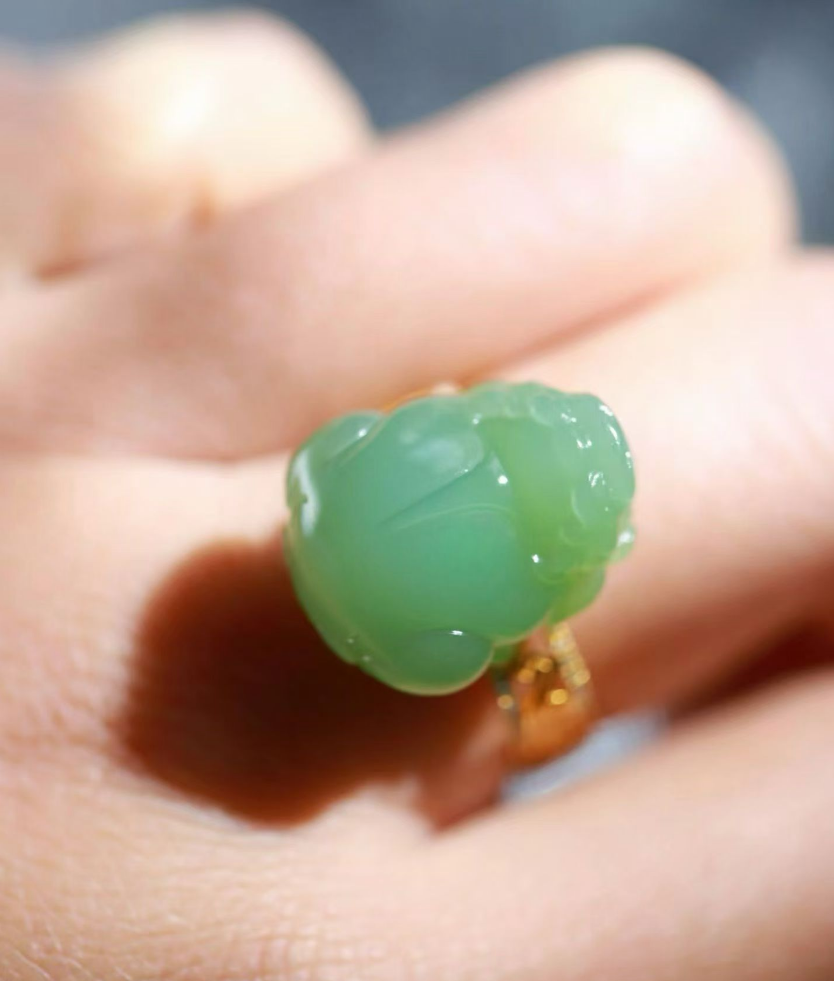Pink-Green Nephrite Jade Pixiu (貔貅) Ring