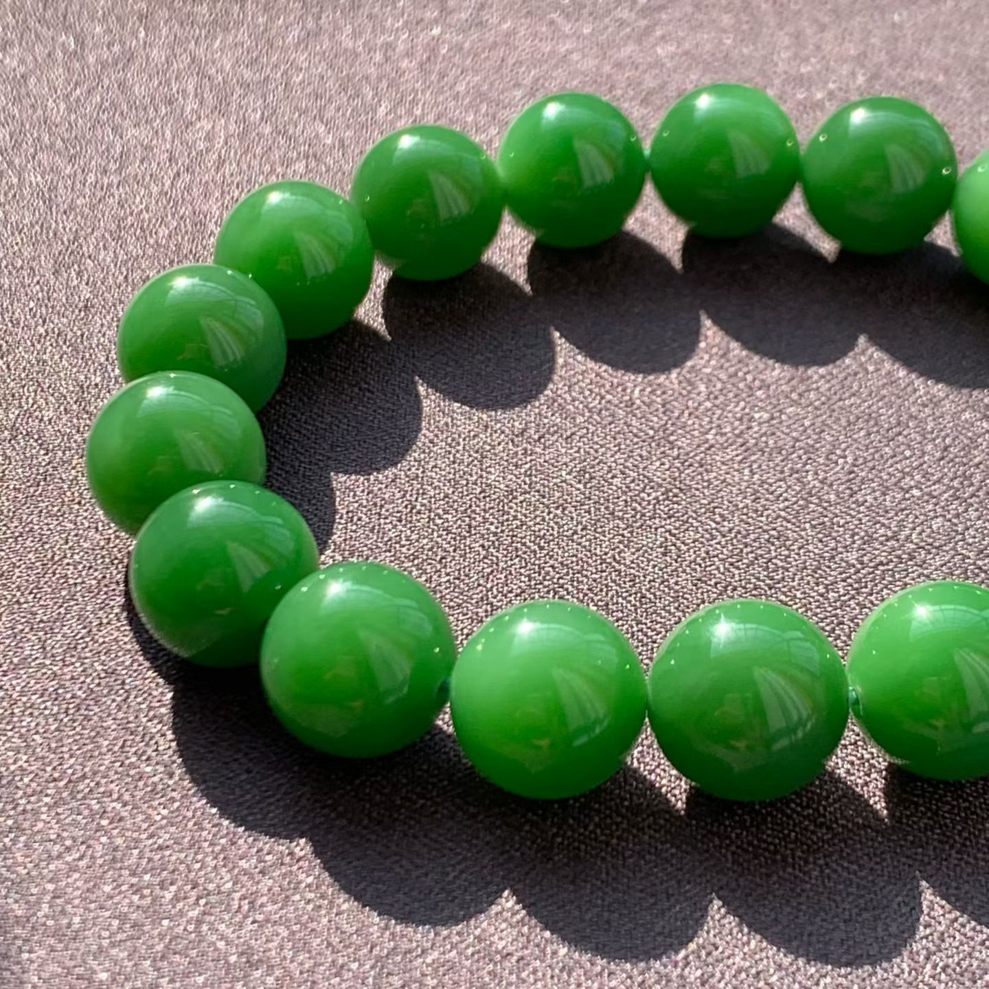 Yang Green Meaty-Base Nephrite Jade Bead Bracelet (12mm) view 4