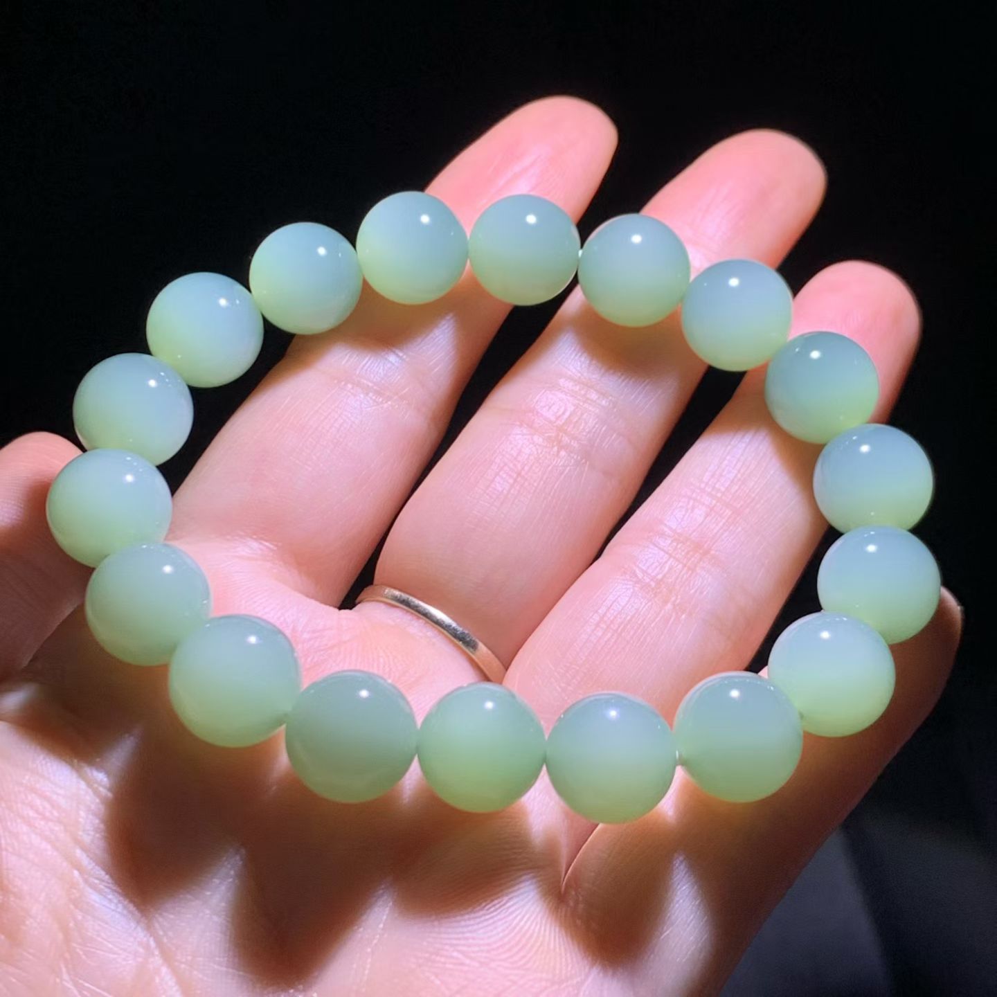 Ice-Base Fenqing Nephrite Jade Bead Bracelet (11mm) view 2