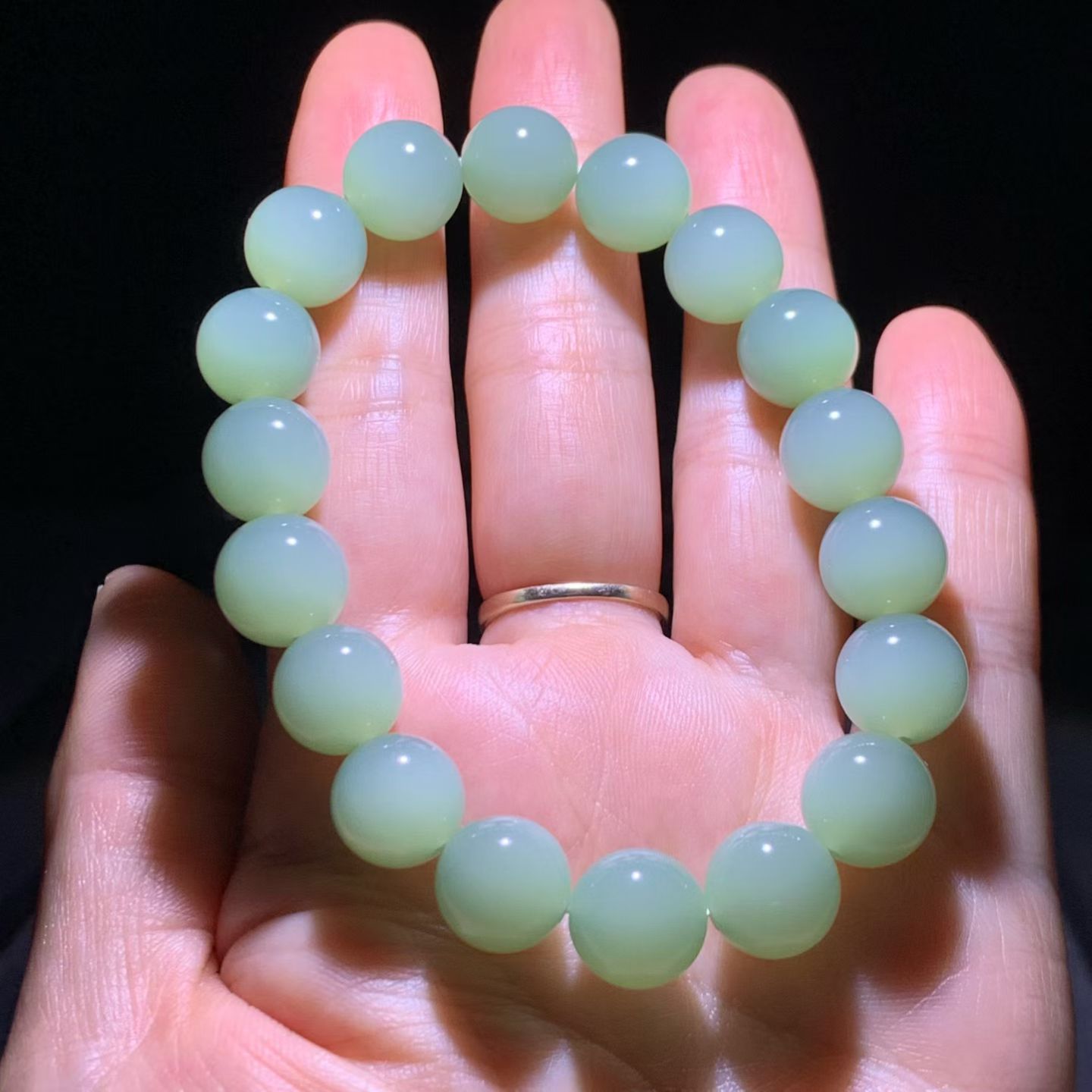 Ice-Base Fenqing Nephrite Jade Bead Bracelet (11mm) view 6