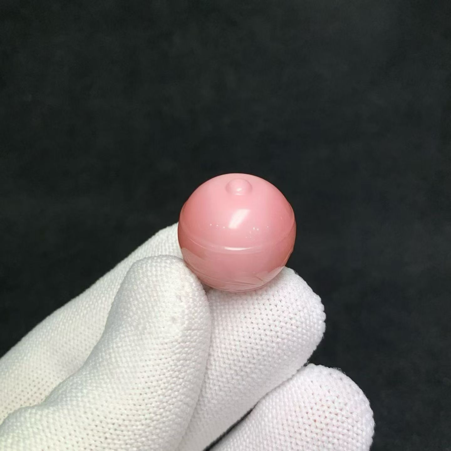Taohua Nephrite Jade (桃花玉) Bell Bead (18mm) view 1