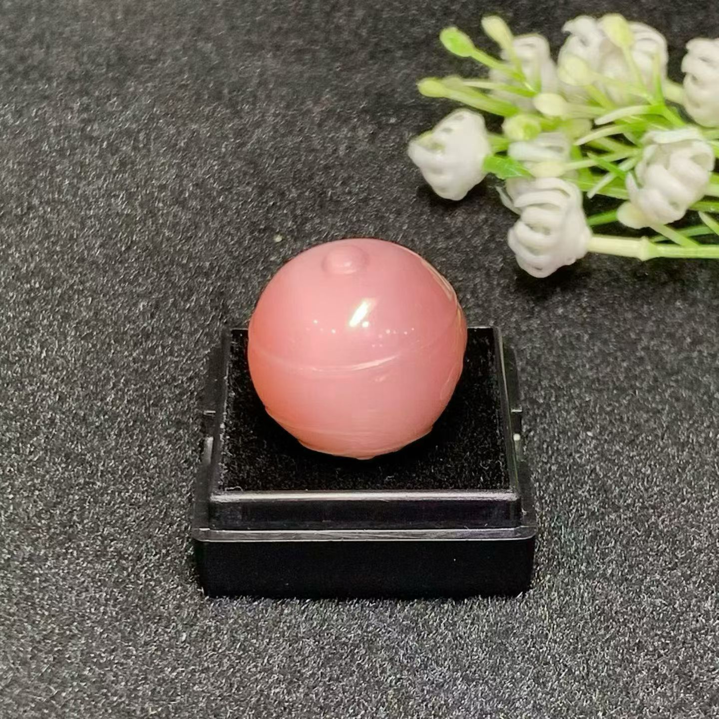 Taohua Nephrite Jade (桃花玉) Bell Bead (18mm) view 3