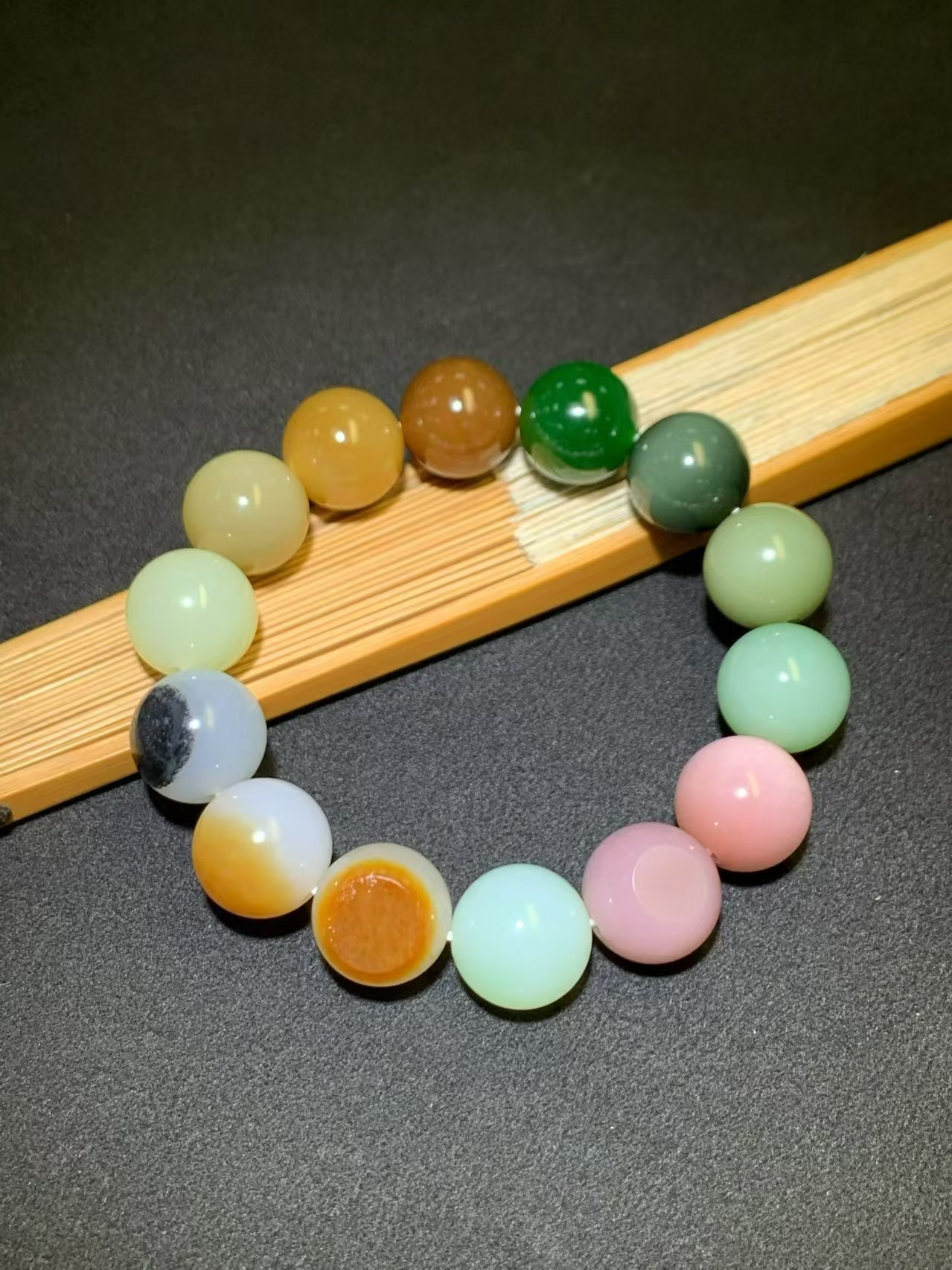 Museum-Grade Xinjiang Nephrite Spectrum Bracelets Collector's Inspiration Gallery view 8