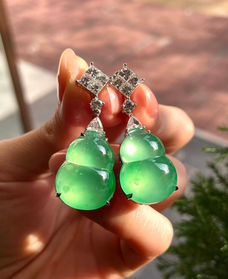 Glassy Sweet Green Jadeite Double Gourd Earrings view 2