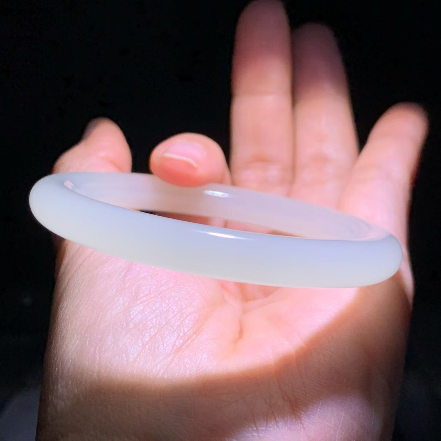 Qinghai White Nephrite Round Bangle (54mm) view 1