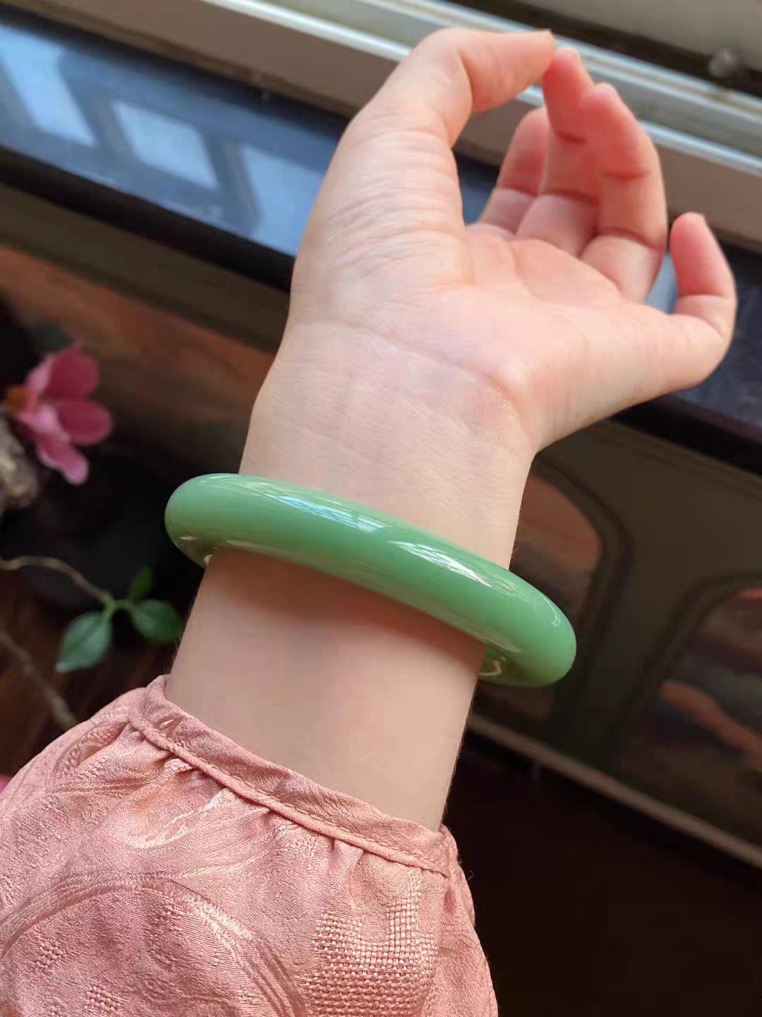 Russian Rosy Green Nephrite Round Bangle (55mm) view 1