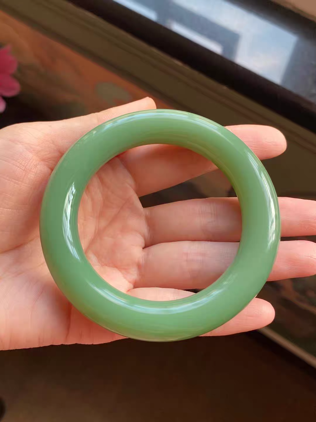 Russian Rosy Green Nephrite Round Bangle (55mm) view 5
