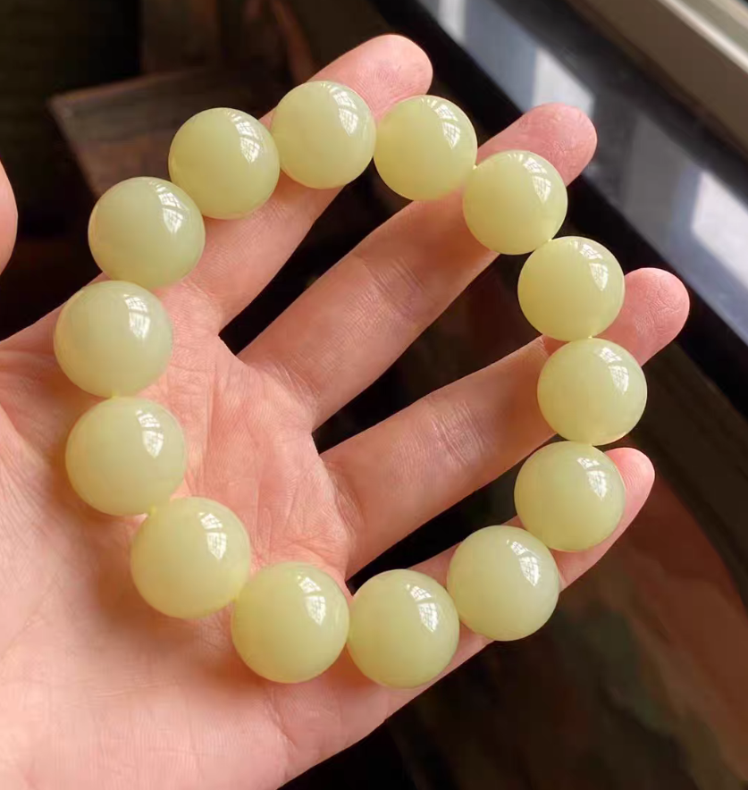 Ruoqiang Huangkou Yellow Nephrite Bead Bracelet (14 mm)