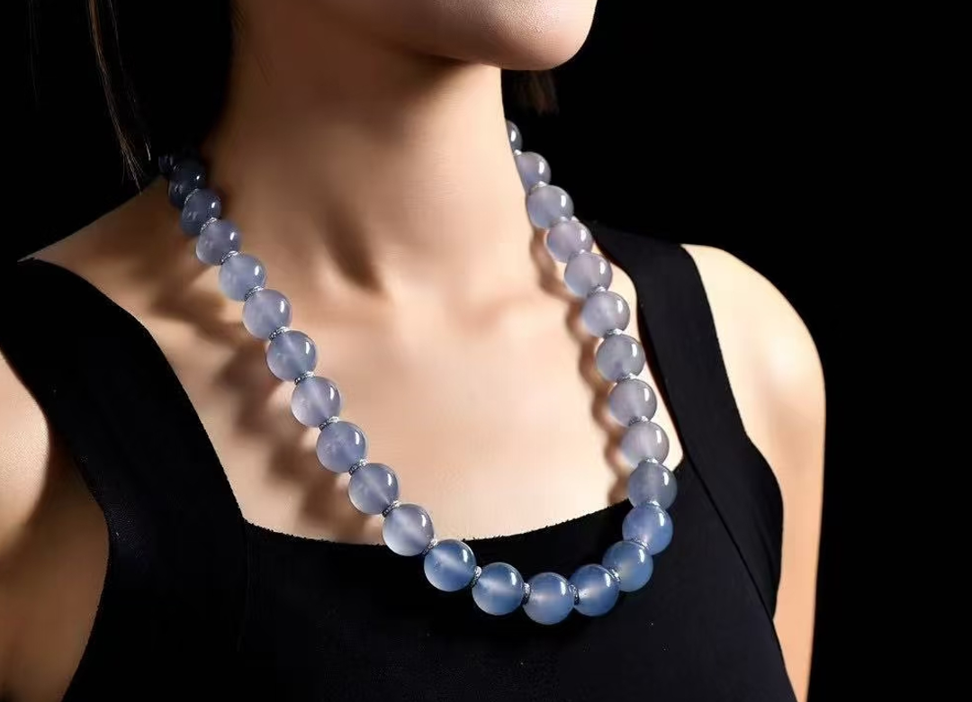 Jadeite Beads: The Most Versatile and Personal Form of Jadeite Jewelry