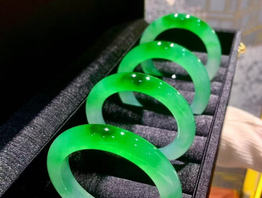 Jadeite Investment: What Is Investment-Grade Jadeite