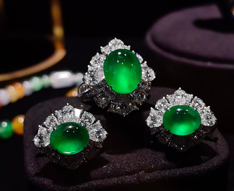 Jadeite Jade Rings and Earrings: The World of High Jewelry