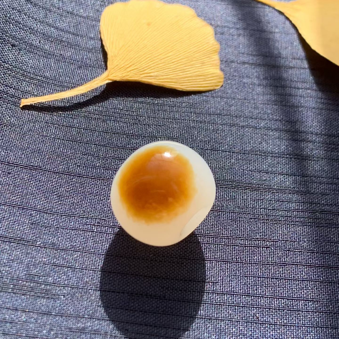 Sugar White Nephrite Plump Bead – One-Bite Sugar (15 × 18 mm)