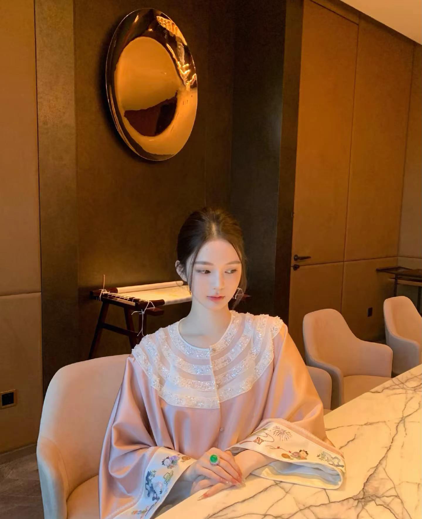 제품 이미지 4 보기